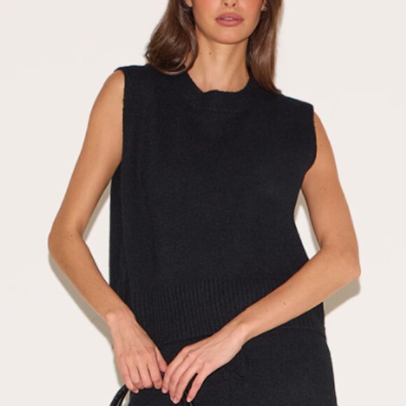 PrettyLittleThing Black Ribbed Knit sleeveless top stretchy 12 - Picture 1 of 7